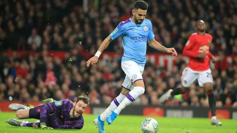 محرز رداً على تسريبات منحها للحارس بونو: ” حققت الثلاثية وأنا أحق بالكرة الذهبية”