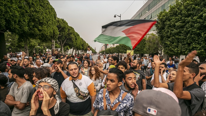 وقفة أمام برلمان تونس تطالب بتمرير قانون “تجريم التطبيع” مع إسرائيل