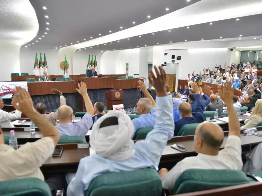 بلغت 110 مليار دولار : المصادقة بالإجماع على أكبر ميزانية قانون مالية منذ الإستقلال