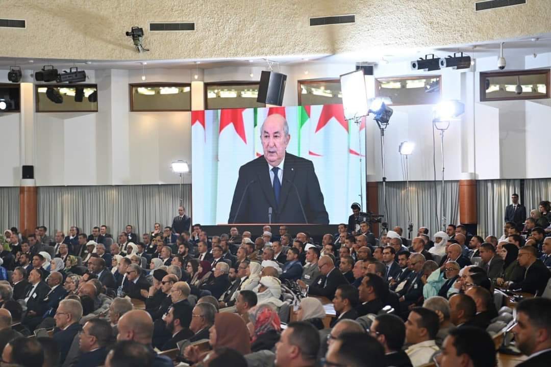 Algérie : le Parlement presse Tebboune de se présenter pour un deuxième mandat