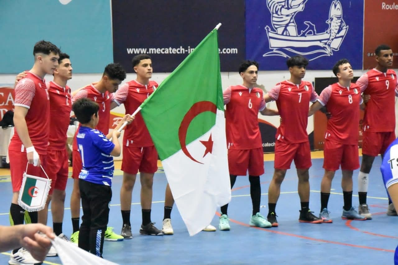 تكفلت بتكاليف تربص الخضر لكرة اليد : الاتحادية تشكر السعودية تعتذر لها وتُقيل المدرب الوطني