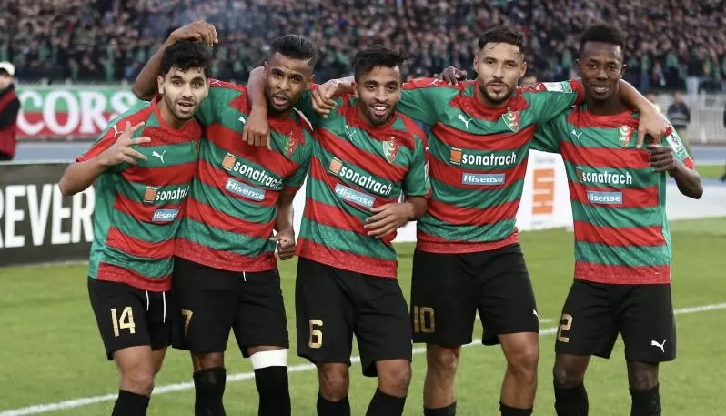 Ligue 1 Mobilis – 10e journée : le MCA inarrêtable, le CSC s’invite sur le podium