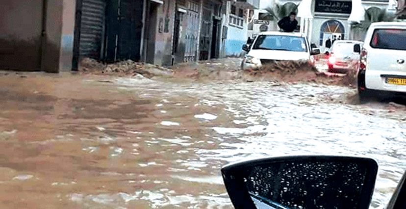 تقلبات جوية : إنقاذ سبعة أشخاص حاصرتهم المياه بوادي تليلات في وهران