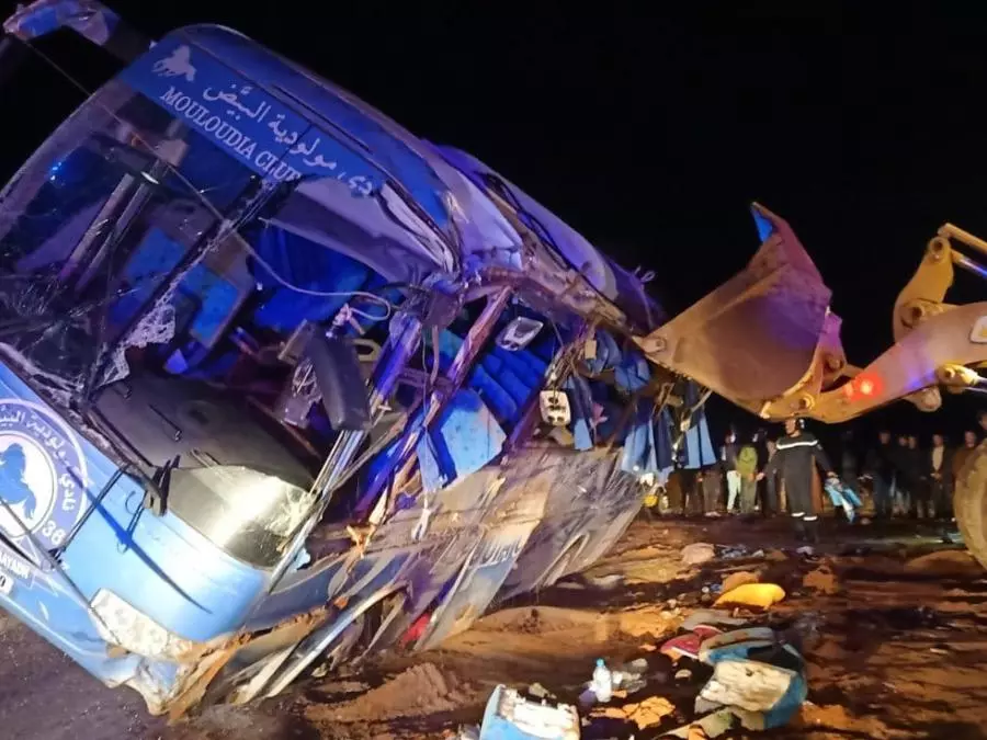 حادث انقلاب حافلة مولودية البيض: تعليق كل النشاطات الكروية إلى موعد لاحق