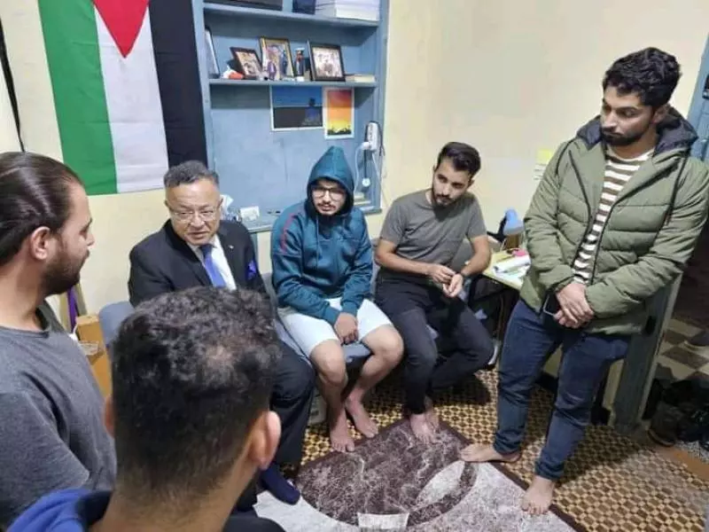 تبون يأمر بصب منحة مالية “معتبرة” للطلبة الفلسطينيين في الجزائر