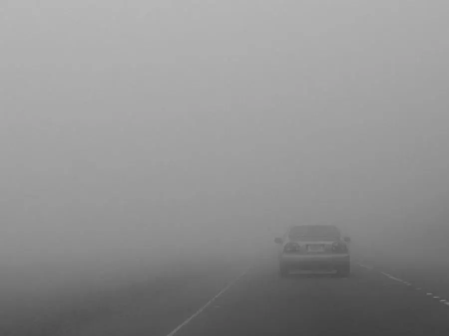 غيوم وضباب كثيف ورياح في عدة ولايات هذا الثلاثاء