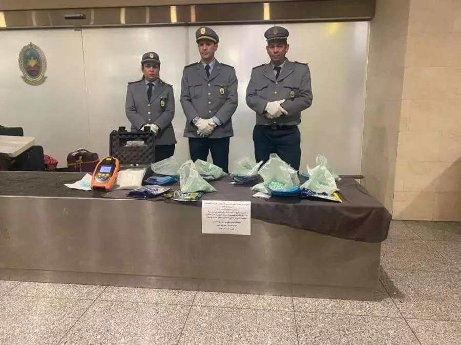 Plus de 24.000 comprimés psychotropes saisis à l’aéroport international Houari-Boumediene