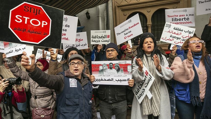 تونس: الصحفيون يتظاهرون للمطالبة بإطلاق سراح زميلهم زياد الهاني