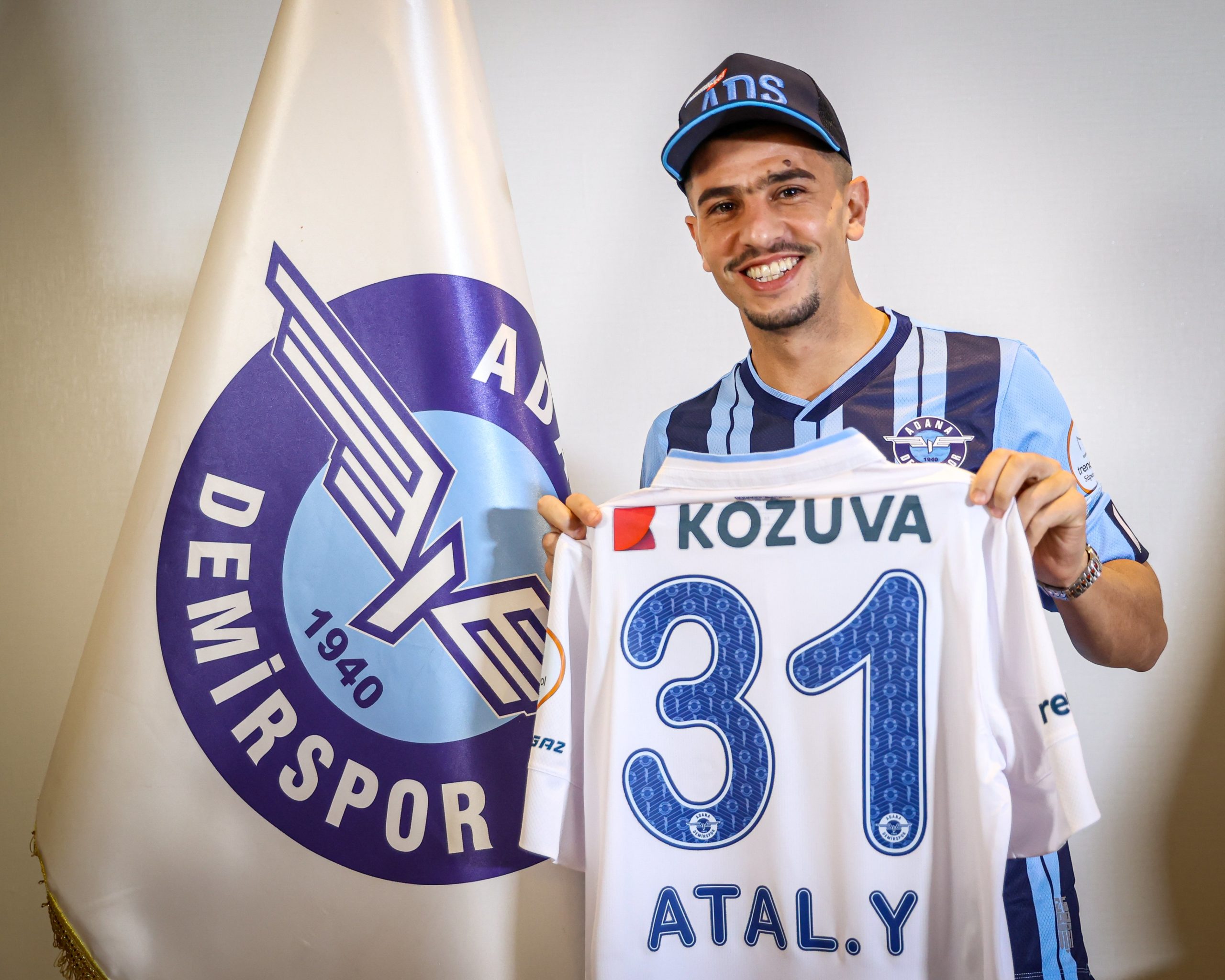 رسمياً: عطال يُغادر فرنسا ويوقع لنادي أضنة دمير التركي