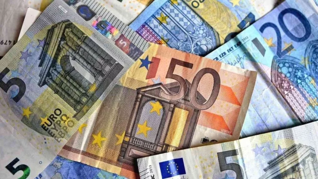 L’euro continue sa montée face au dinar sur le marché parallèle