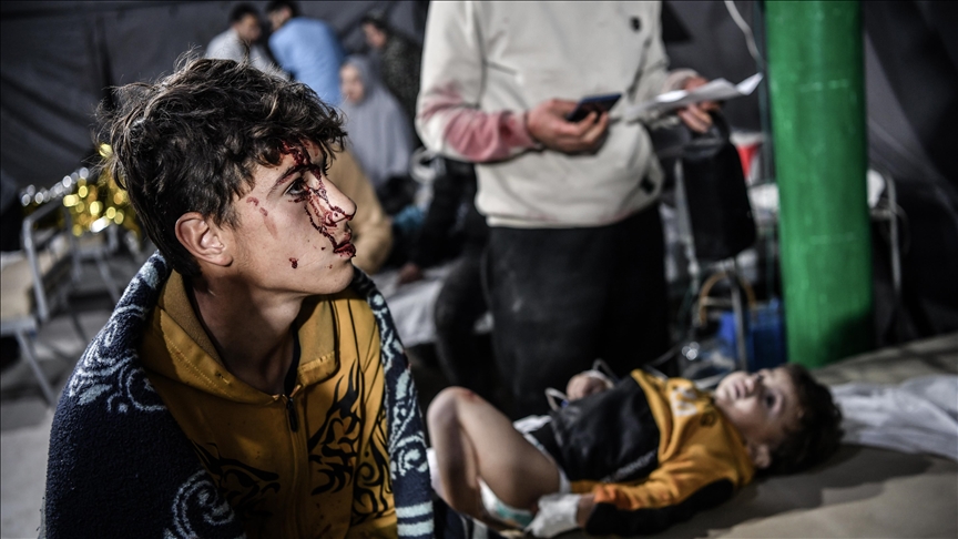 ليلة دامية: عشرات القتلى بغارات إسرائيلية عنيفة على رفح