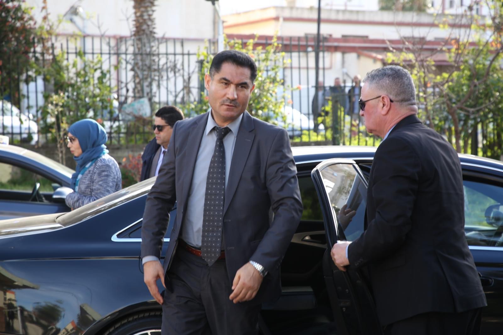 Souveraineté 2.0 : Laâgab pris dans les filets du contrôle d’Internet