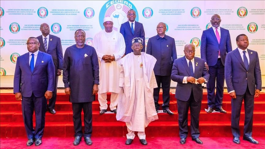 “إيكواس” ترفع العقوبات المفروضة على النيجر وبوركينا فاسو ومالي