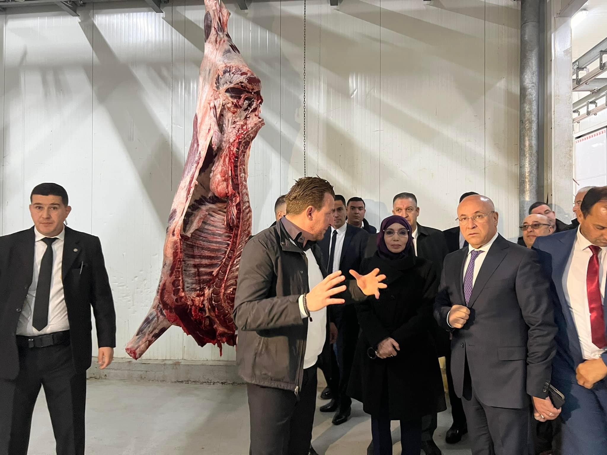 وزير التجارة: تخفيضات 10 بالمئة للمواد الغذائية واللحوم ب 1200 دج بمناسبة رمضان