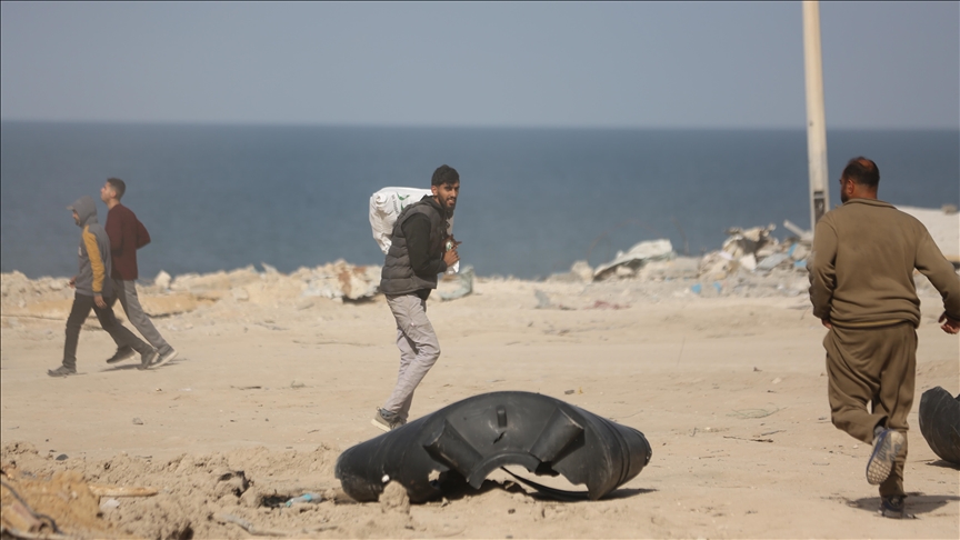 بالتنسيق مع إسرائيل: المغرب ينفذ عمليات إنزال جوي للمساعدات في غزة