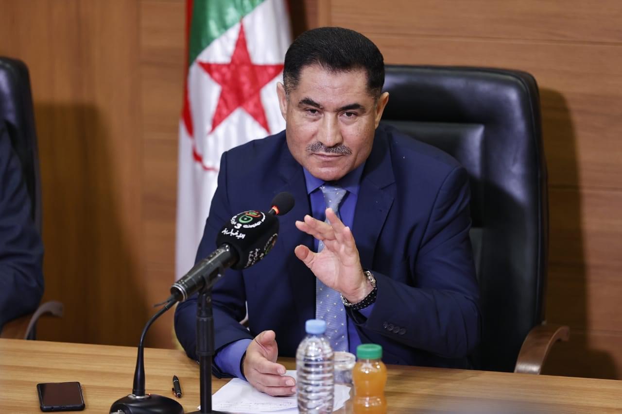 La tutelle du ministre remet-elle en cause l’existence même de l’ANIRA ?