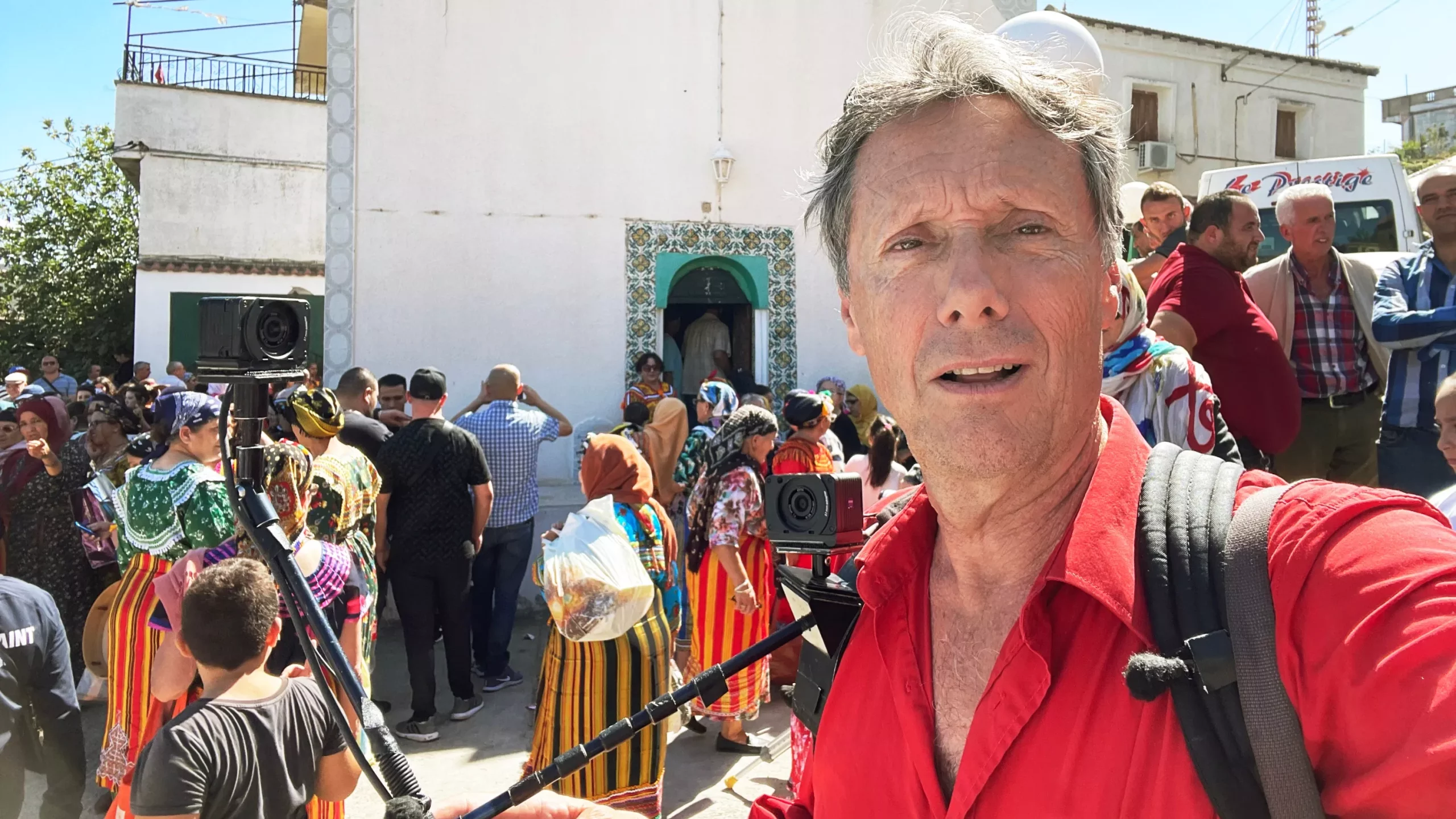 En Algérie, “J’irai dormir chez vous” s’est transformé en “J’irai dormir escorté par la police”