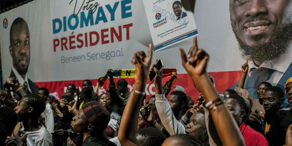Présidentielle au Sénégal : le candidat de l’opposition, Diomaye Faye, déclaré favori