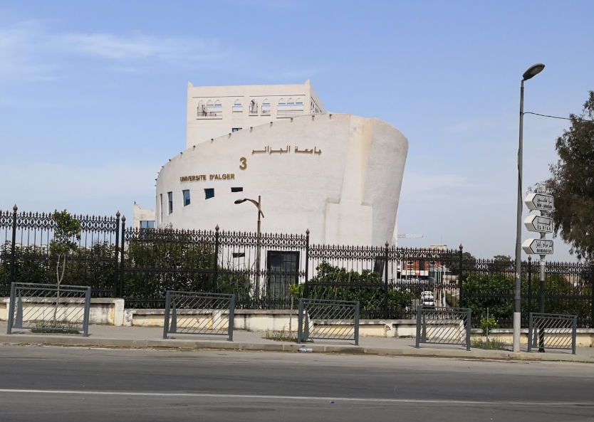 Le directeur de l’École nationale supérieure de journalisme, Abdessalam Benzaoui, limogé