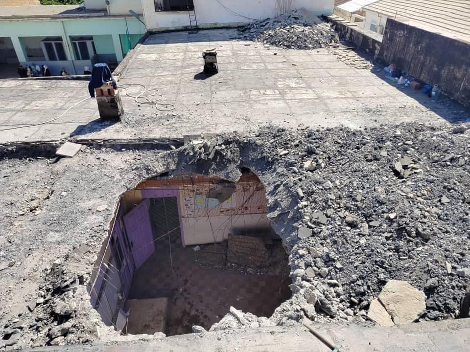 انهيار سقف مدرسة على رأس تلاميذ في وهران : القضاء يُقرر فتح تحقيق