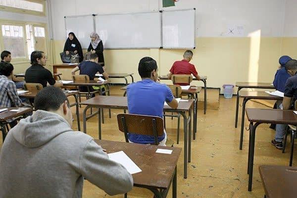Algérie: La coupure d’internet au Bac, une solution de facilité ?