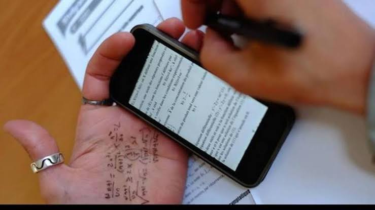 Fraude au bac : plusieurs tricheurs sanctionnés